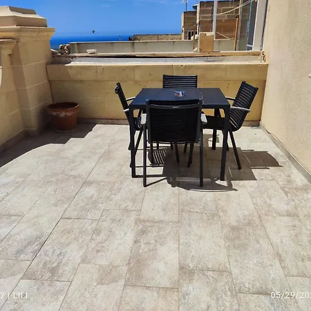 Penthouse Views Apartment Nadur