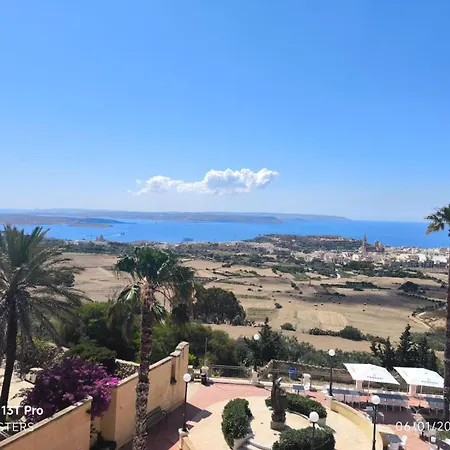 Penthouse Views Nadur