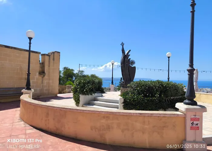 Penthouse Views Apartament Nadur